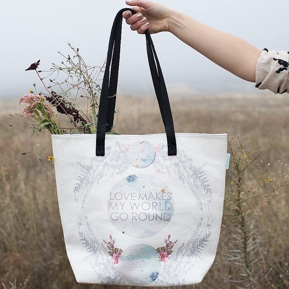 🌟GUC Papaya Art Tote